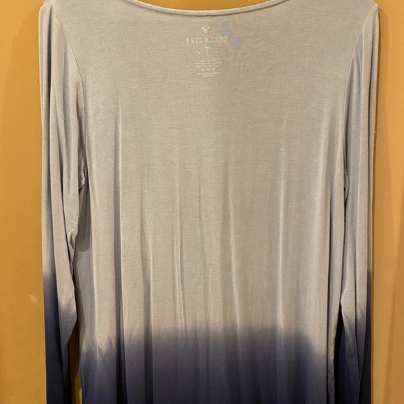 American Eagle- soft and sexy- long sleeve top - Picture 4 of 4